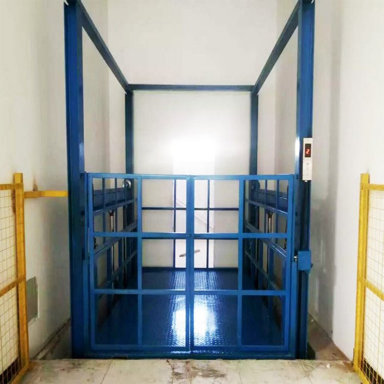 白沙仓库货物提升机